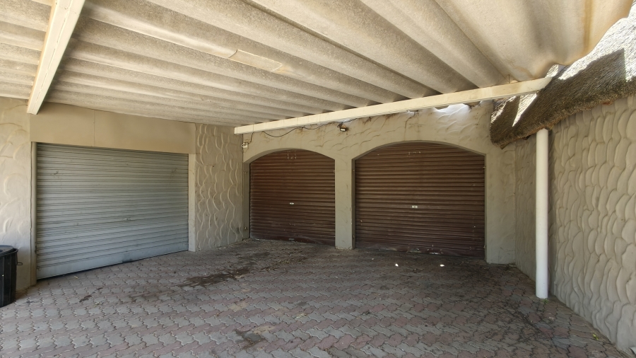 5 Bedroom Property for Sale in Ventersburg Free State